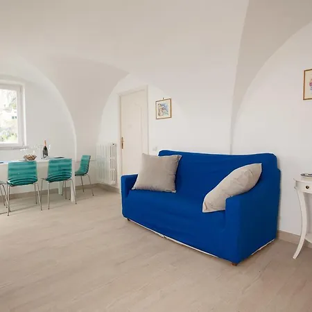 A Casa Di Laura אמאלפי